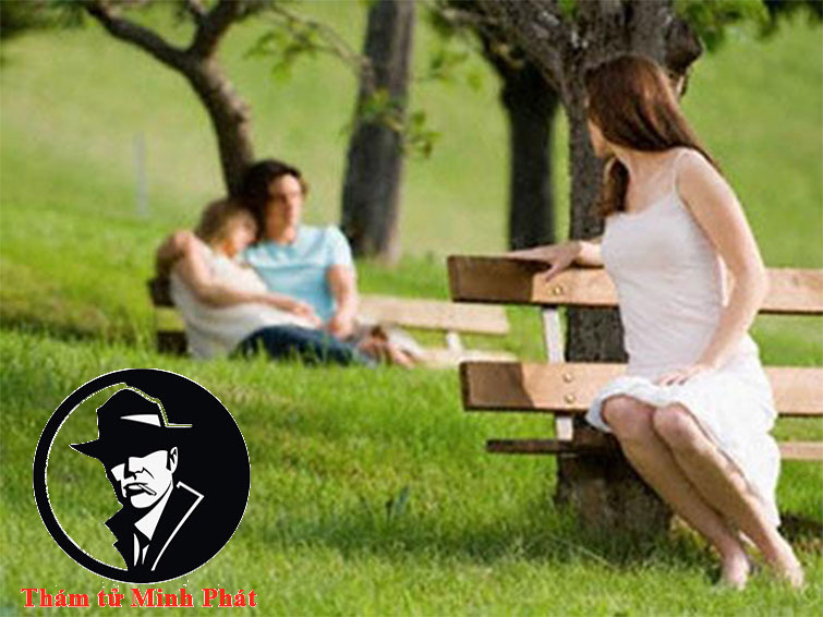 sai lầm khi tự theo dõi ngoại tình